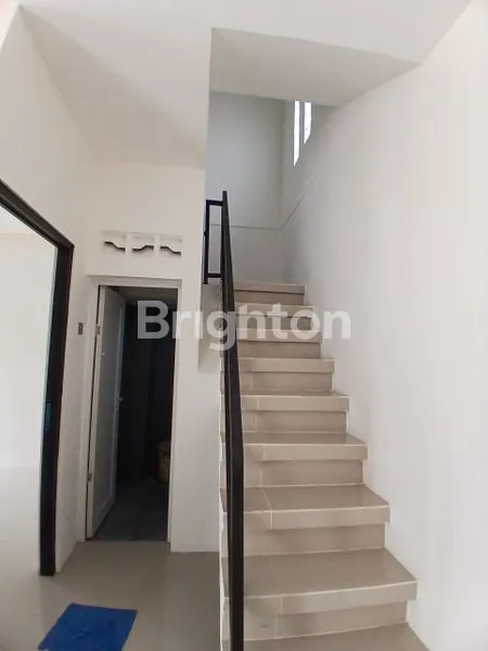 image JUAL RUMAH BARU SIAP HUNI 2 LANTAI  (3)