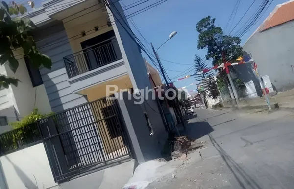 image RUMAH 2 LANTAI 800 JUTAAN DI SURABAYA TIMUR DEKAT KENJERAN, MERR, GALAXY MALL, LEBAK, PLOSO (2)