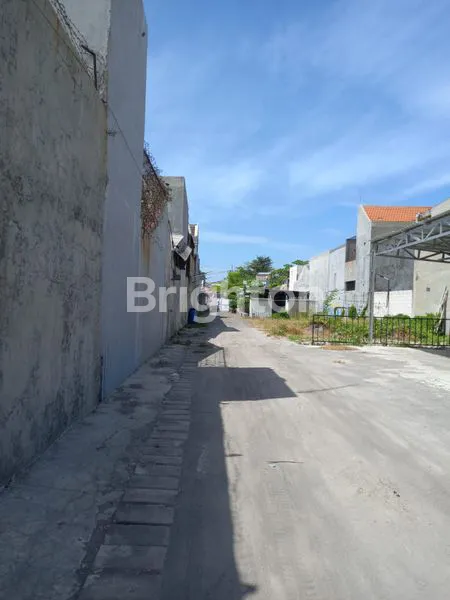 image TANAH SIAP BANGUN RAYA KALIJUDAN CUMA 1 MENIT DARI RAYA MERR, COCOK UNTUK RUMAH KOST/KONTRAKAN (3)