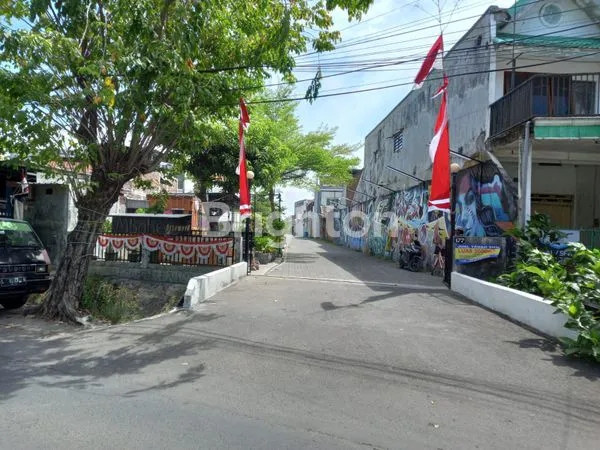 image TANAH SIAP BANGUN RAYA KALIJUDAN CUMA 1 MENIT DARI RAYA MERR, COCOK UNTUK RUMAH KOST/KONTRAKAN (6)