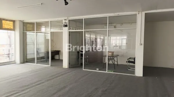 image BANGUNAN LOSS 4 LANTAI RAYA GENTENG COCOK UTK KANTOR, SHOWROOM, RESTO (6)