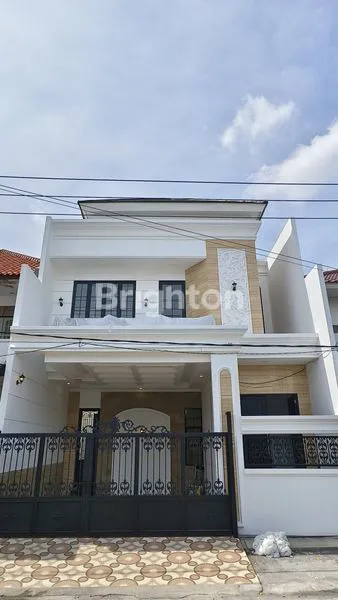 image RUMAH SEMI KLASIK BABATAN PANTAI, BARU GRESS ROW JALAN 3 MOBIL GOOD QUALITY (1)