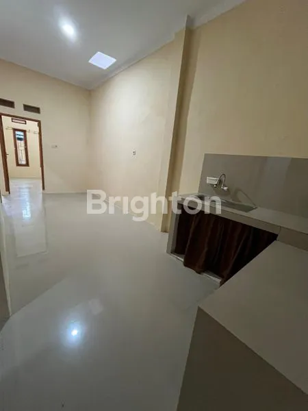 image RUMAH 2 LANTAI SIAP HUNI DI PORIS CIPONDOH, TANGERANG (7)