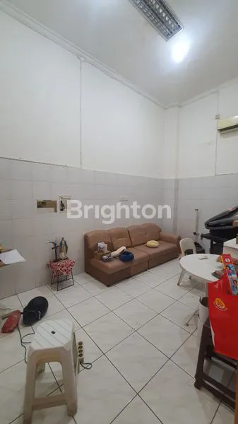 image TOKO SATU LANTAI DI PINGGIR JALAN UTAMA GATOT SUBROTO BARAT (8)