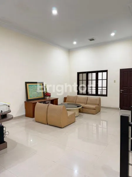 image RUMAH MEWAH CEMARA ASRI (4)