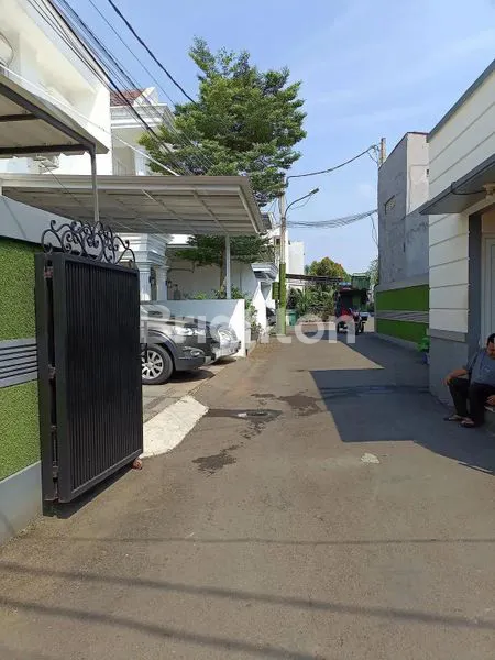 image TOWNHOUSE STRATEGIS PEJATEN, 3 KT, SIAP HUNI (4)