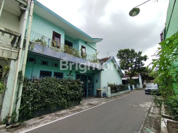 image RUMAH MEGA + KOST AKTIF 23 KAMAR DI JANTUNG KOTA SOLO – CASHFLOW JALAN! (1)
