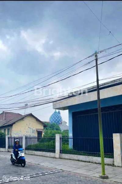 image RUMAH + TANAH DEKAT UBAYA & KALIRUNGKUT, COCOK UNTUK RUMAH KOST/GUDANG/BENGKEL/USAHA LAIN LEBAR DEPAN ±27 METER (2)