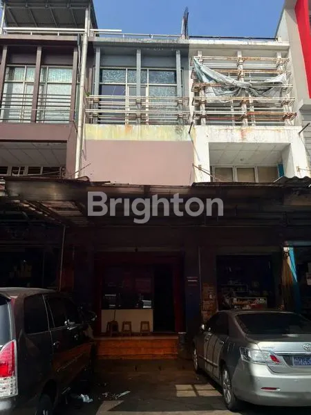 image RUKO 3 LANTAI STRATEGIS DI PUSAT OTOMOTIF CIBUBUR COCOK UNTUK USAHA (1)