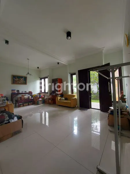 image RUMAH DI DARMO PERMAI SELATAN  (5)