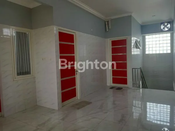 image RUMAH DI DARMO INDAH SELATAN (6)