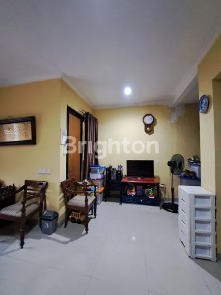 image RUMAH 3KT SIAP HUNI DI LEGENDA WISATA CIBUBUR (8)