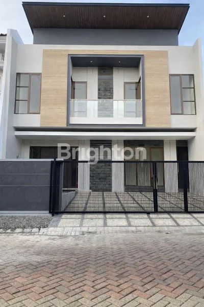 image RUMAH BARU MINIMALIS MEWAH DI CITRALAND UTAMA (1)