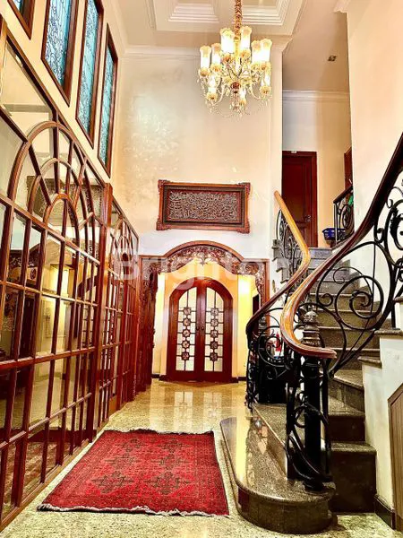 image RUMAH 3 LANTAI KEMANG JAKARTA SELATAN (7)