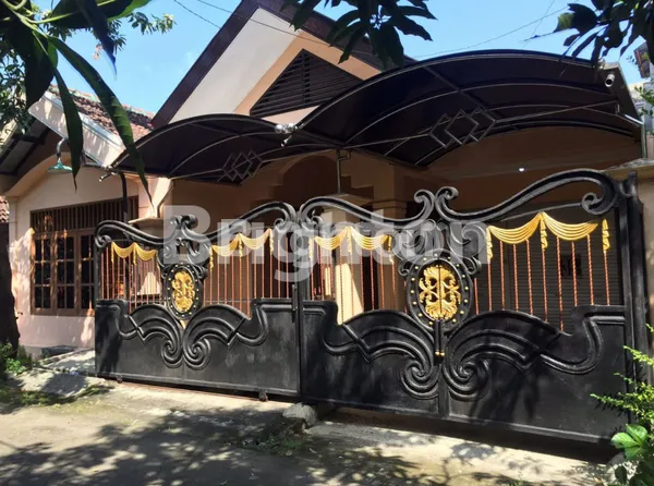 image RUMAH LUAS 207 HARGA 1M-AN AREA RUNGKUT BARATA, SURABAYA TIMUR (1)