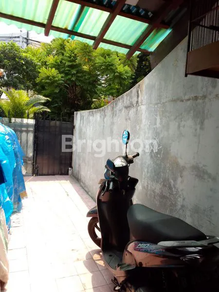 image RUMAH TUA JUAL HITUNG TANAH AREA MENTENG DALAM TEBET COCOK INVESTASI KOSAN (4)