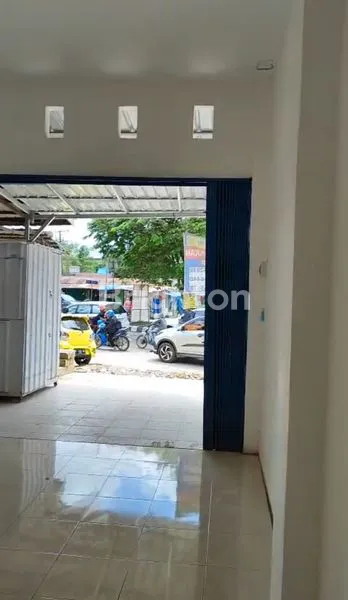 image RUKO 2 LANTAI LOKASI STRATEGIS DI DEKAT JALAN BESAR (1)