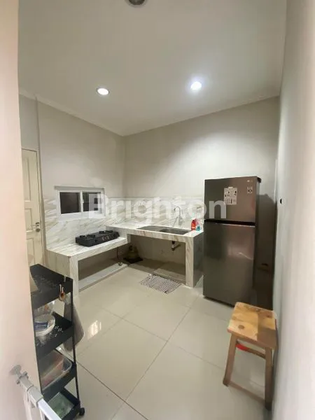 image SEWA RUMAH STRATEGIS DI GADING SERPONG, DEKAT SEKOLAH & MALL (5)