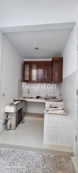 image [ DIJUAL ] RARE UNIT LEBAR 8M FLORENCE PAKUWON CITY — HANYA 5 MENIT JALAN KAKI KE MALL ! (5)