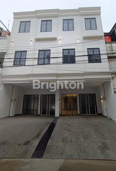 image RUKO PREMIUM BARU 3 LANTAI SIAP HUNI, HARGA 2.5M, JELAMBAR JAKARTA BARAT (1)