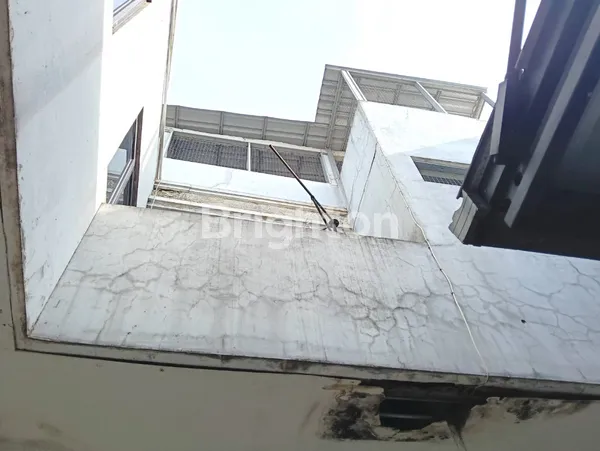 image RUKO DI JALAN RAYA TRAFFIC TINGGI JAGAKARSA JAKSEL (7)