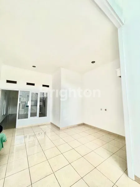 image RUMAH MINIMALIS MODERN SIAP HUNI  (1)