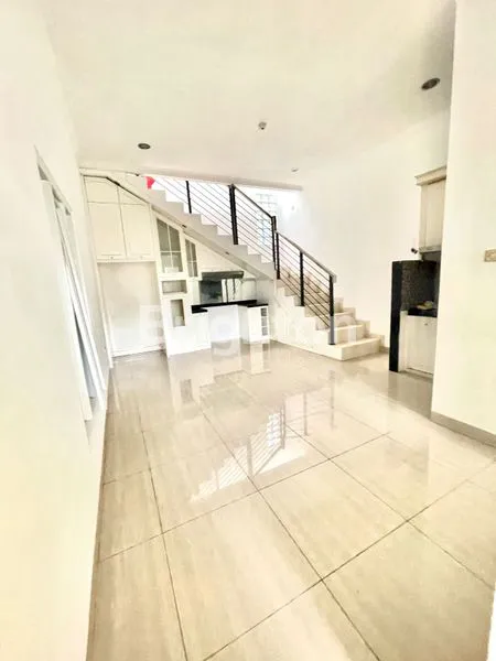 image RUMAH MINIMALIS MODERN SIAP HUNI  (2)