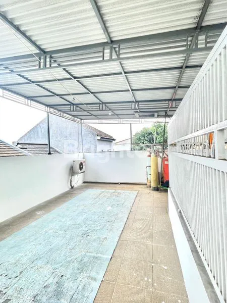 image RUMAH MINIMALIS MODERN SIAP HUNI  (8)