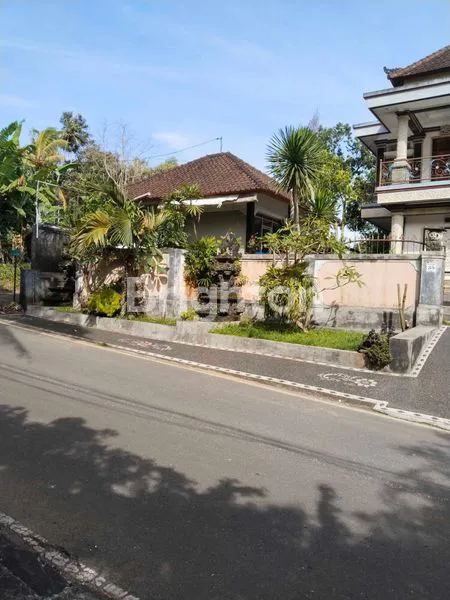 image RUMAH KOMERSIL PINGGIR JALAN  (8)