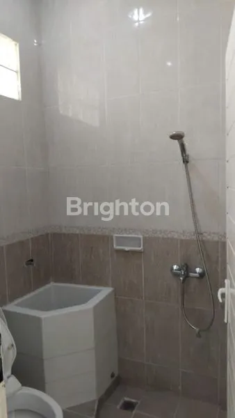 image RUMAH 2 LANTAI SIAP HUNI FURNISH DI LIPPO KARAWACI TANGERANG (3)