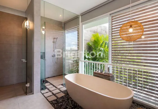 image EKSKLUSIF! VILLA 2 BR SUPER LUAS 300M² DI JANTUNG CENDRAWASIH, PETITENGET- BALI (5)