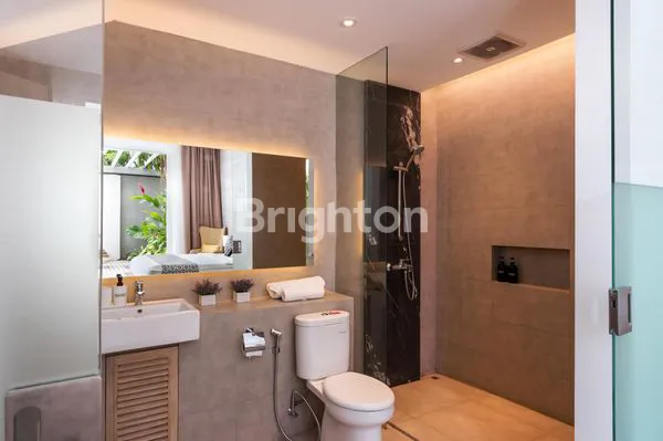 image EKSKLUSIF! VILLA 2 BR SUPER LUAS 300M² DI JANTUNG CENDRAWASIH, PETITENGET- BALI (8)
