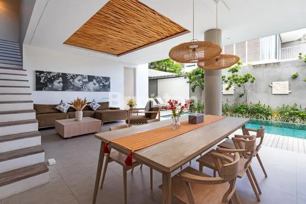 image EKSKLUSIF! VILLA 2 BR SUPER LUAS 300M² DI JANTUNG CENDRAWASIH, PETITENGET- BALI (6)