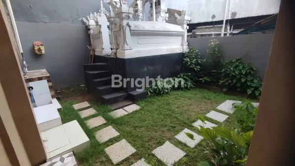 image RUMAH MEWAH 5 KT DI RENON, LUAS & SIAP HUNI (2)