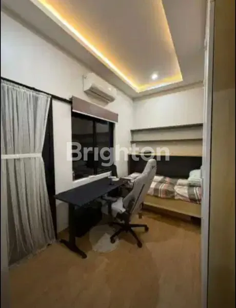 image SIAP HUNI! RUMAH MINIMALIS FULLY FURNISHED PASAR MINGGU – KEBAGUSAN | PINGGIR JALAN | SHM | AKSES TOL 5 MENIT (3)