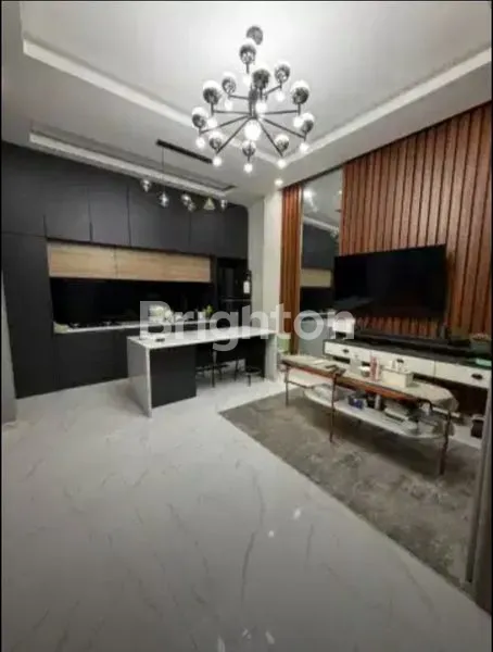 image SIAP HUNI! RUMAH MINIMALIS FULLY FURNISHED PASAR MINGGU – KEBAGUSAN | PINGGIR JALAN | SHM | AKSES TOL 5 MENIT (1)