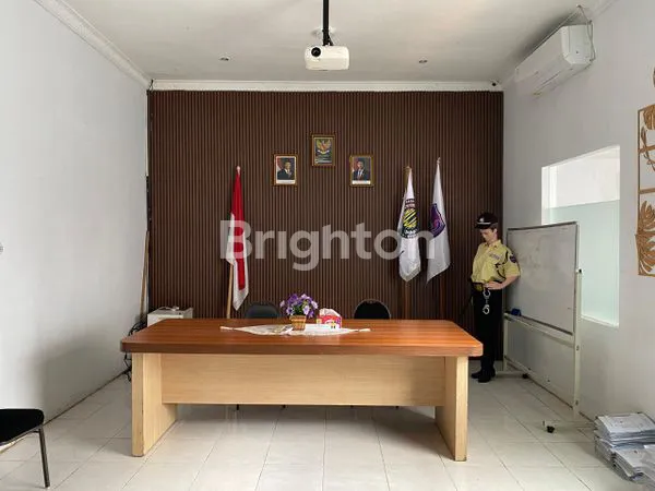 image GEDUNG KANTOR STRATEGIS – PIDADA UBUNG | GATSU BARAT (4)