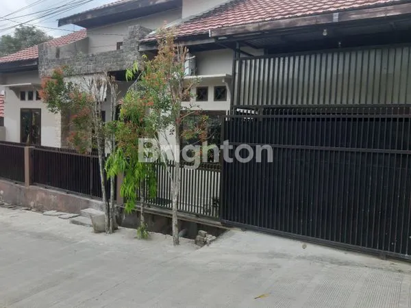 image RUMAH TERAWAT SIAP HUNI LINGKUNGAN NYAMAN  (5)