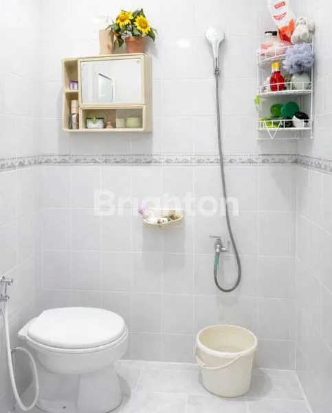 image DIJUAL RUMAH CANTIK DAN TERAWAT 2 LANTAI CIPAYUNG JAKARTA TIMUR (5)