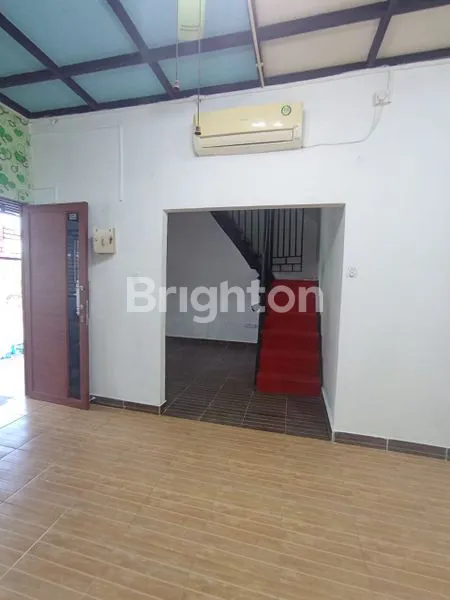 image RUMAH 2 LANTAI DI SUNGAI BEDUK, SEMI-FURNISHED, HARGA MENARIK (2)