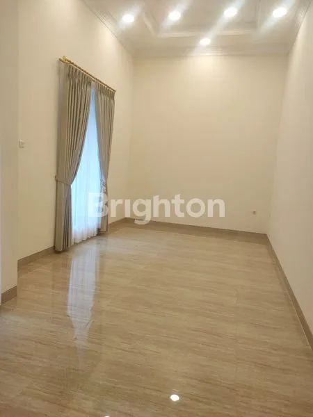 image DISEWAKAN RUMAH BRAND NEW MEWAH DI BSD (7)