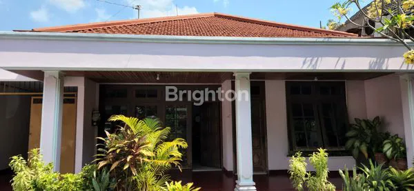 image RUMAH CANTIK DAN MENARIK DI PUSAT KOTA SOLO. (1)