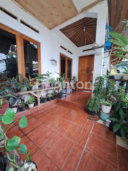 image RUMAH MEWAH 2 LANTAI DI PURI CIPAGERAN INDAH 1, LT 216M² (3)