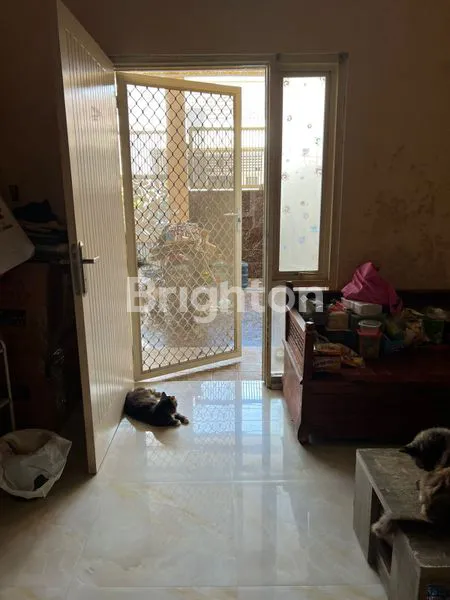 image DIJUAL RUMAH DI SENTRA POINT GUNUNG ANYAR SURABAYA (4)