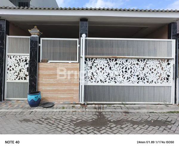 image DIJUAL RUMAH DI SENTRA POINT GUNUNG ANYAR SURABAYA (1)