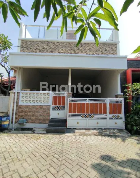 image RUMAH MEWAH LT 90 LB 180, 4 KT DI TAMAN ROYAL (1)