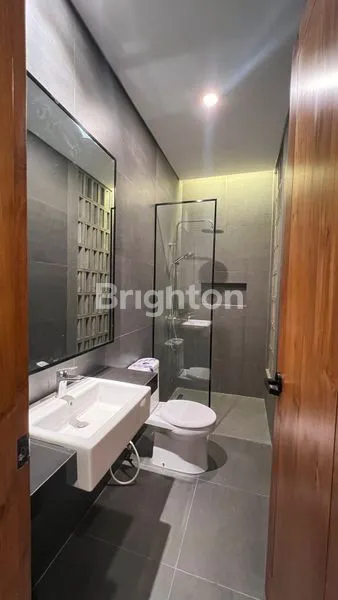 image BRAND NEW HOUSE 3 LANTAI DI PONDOK INDAH – LT 120 M², LB 280 M², SHM, HARGA 8,8 M NEGO (7)