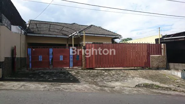 image RUMAH MINIMALIS DI BANYUMANIK SEMARANG (1)