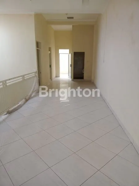 image RUMAH 2 LANTAI KOMERSIAL NOL JALAN, KALIBOKOR, NGAGEL, GUBENG, SURABAYA TENGAH, JAWA TIMIR (4)