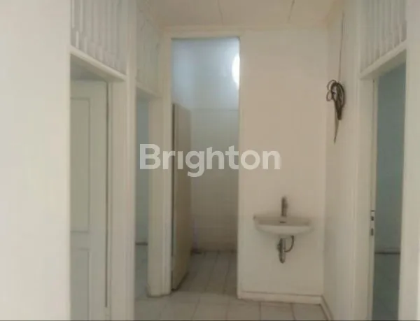 image RUMAH BAGUS SIAP HUNI DI VILLA MELATI MAS  BLOK SR SERPONG UTARA TANGERANG SELATAN (3)